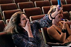 Нашествие комиков: в Екатеринбург едут мастера стенд-апа