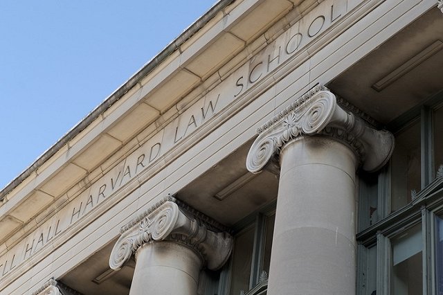 В Гарварде вручили Шнобелевские премии