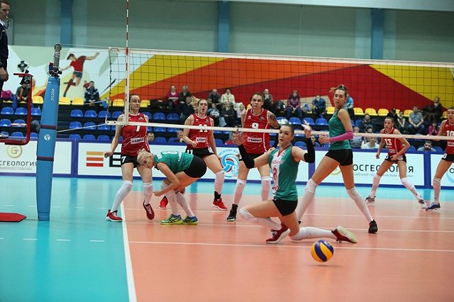 «Уралочка-НТМК» уступила «Локомотиву»