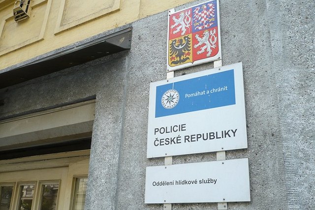 Мать продала своего сына гею