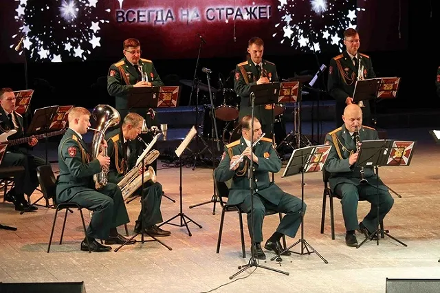 Оркестр Уральского округа Росгвардии дал отчетный концерт в Екатеринбурге