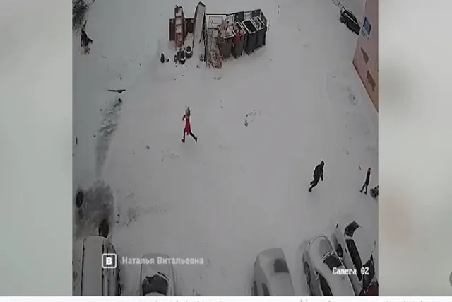 «Личико детское, щечки круглые». В Новосибирске ребенок нападает на пожилых прохожих