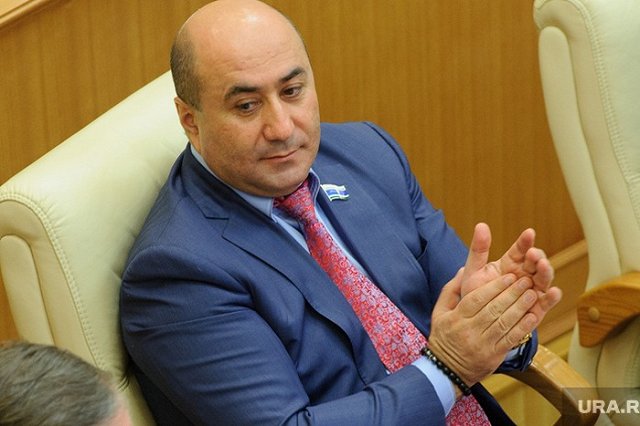 В Екатеринбурге пытаются оштрафовать депутата Карапетяна за пьяную езду