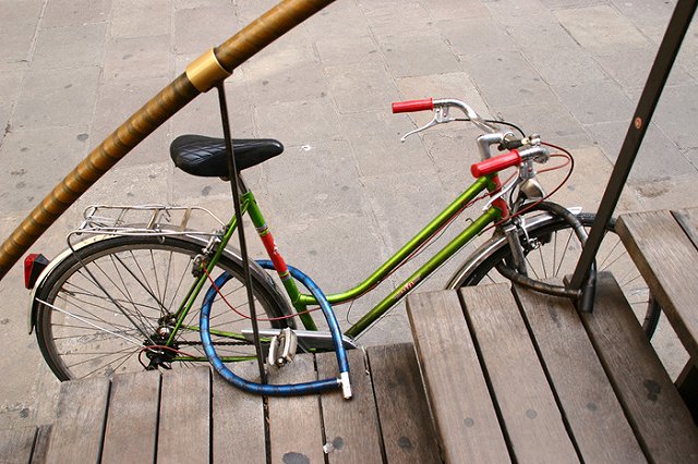 В Екатеринбурге полиция проверяет молодого человека на кражу 200 велосипедов