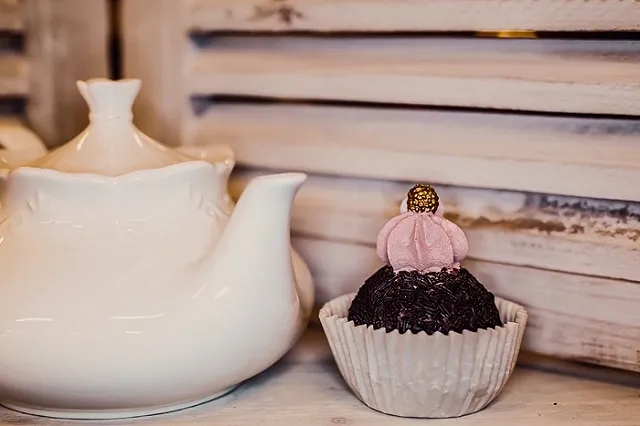 В Новосибирске одноклассник избил девочку, которую не пустили на чаепитие