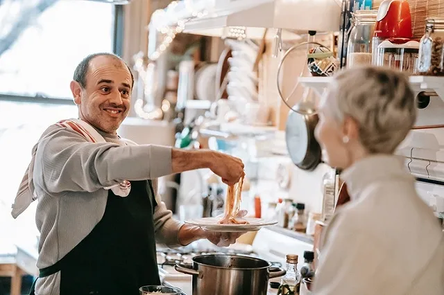 Медведев предложил начать переход на четырехдневку