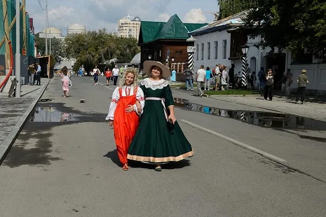 Жительница Кузбасса — о грязном Кольцово и неприветливом Екатеринбурге