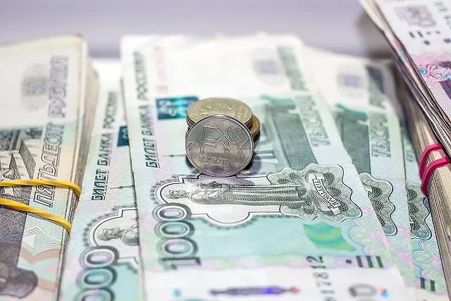 Свердловская область вошла в число регионов с заметным бюджетным дефицитом