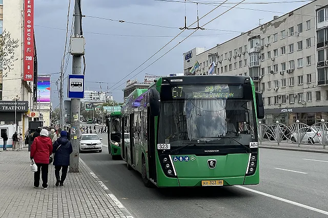 Стало известно, на какие маршруты отправятся большие новые автобусы в Екатеринбурге