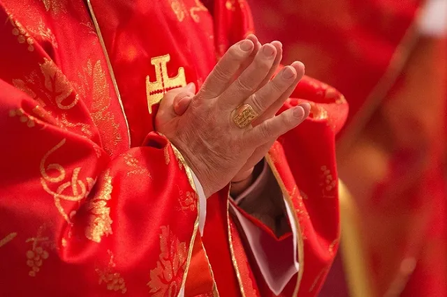 Западные христиане празднуют Пасху