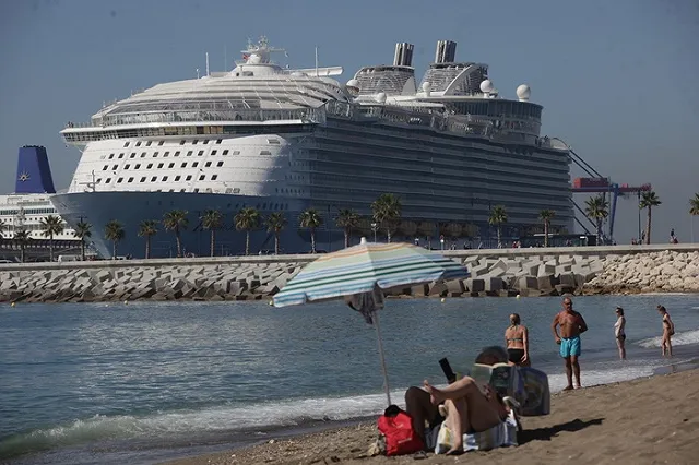 Один погиб и четверо пострадали из-за ЧП на борту круизного лайнера-гиганта