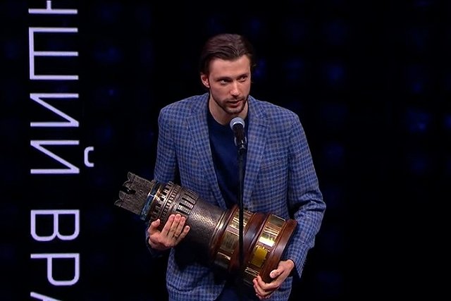 Задержанного в Петербурге военкоматом хоккеиста сборной России отправили в Североморск