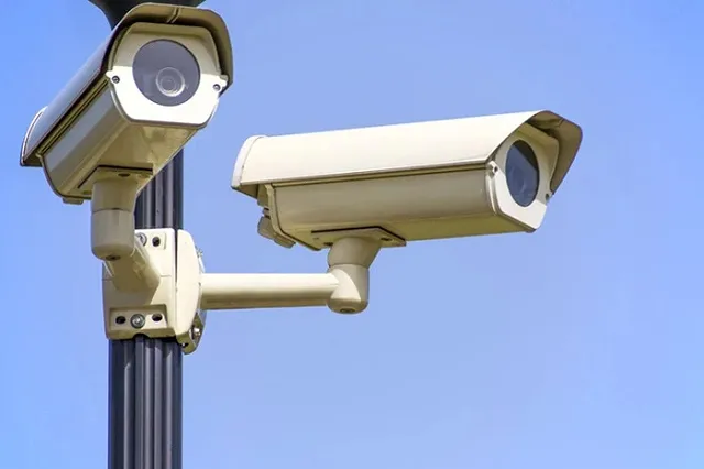 В Екатеринбурге установят сразу сотню дорожных камер