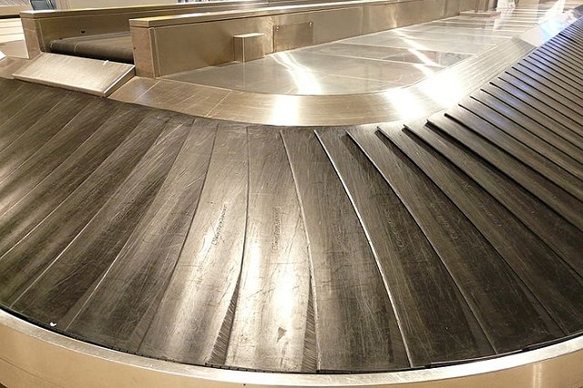 У туристов из Челябинска в аэропорту из багажа пропали турецкие сувениры