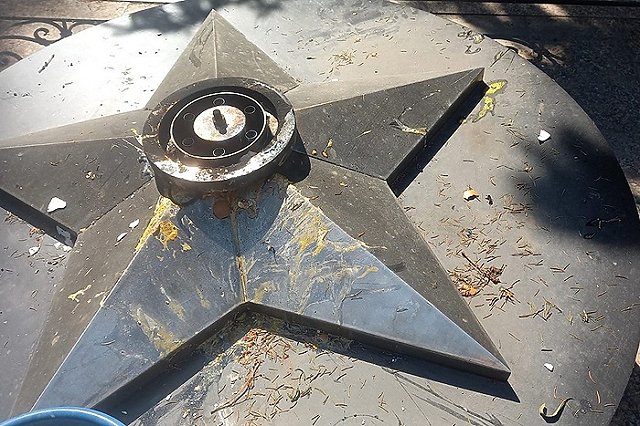 На Урале неизвестные поджарили яйца на Вечном огне