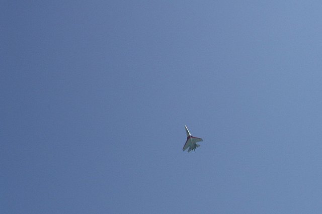 СМИ сообщили о попытках эвакуировать пилотов сбитого Турцией самолета