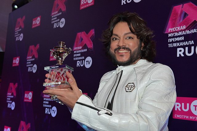 Комбинат «Кремлевский» решил отсудить у Киркорова деньги за еду для артистов