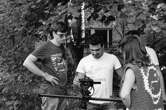 В Екатеринбурге пропал свет в жилом доме во время съемок фильма с известной актрисой