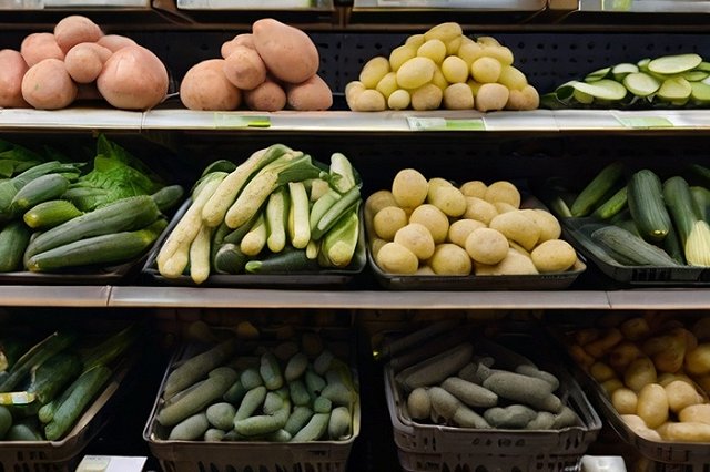 Стало известно, какие товары сильнее всего подорожали и подешевели в России в 2023 году