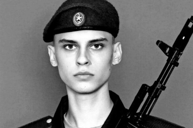 Тело погибшего в Курской области свердловского срочника доставили на Средний Урал