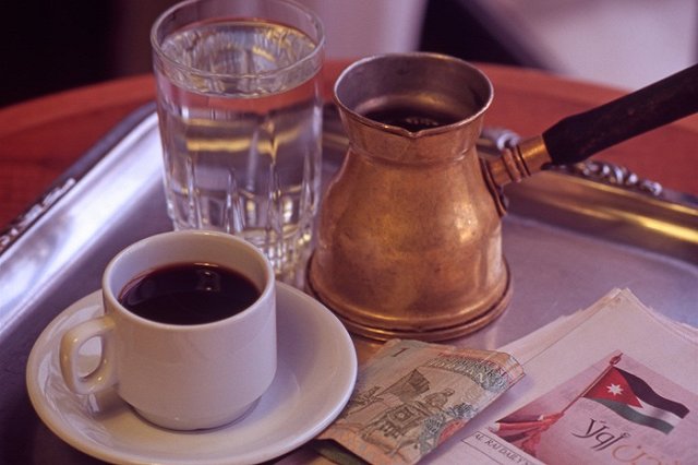 Ежедневное употребление кофе назвали защитой от болезней сердца