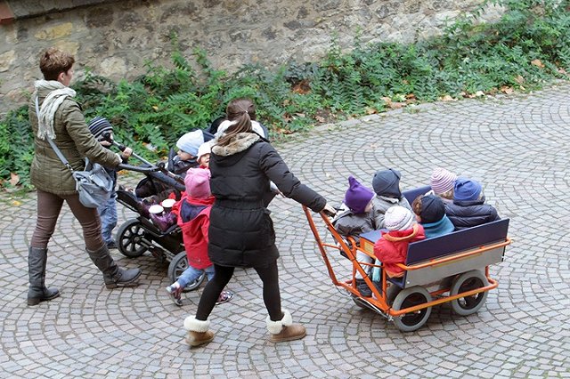 Голодец подтвердила обсуждение поощрения молодых женщин с двумя детьми