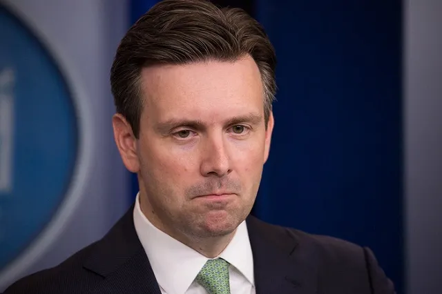 Пользователи соцсетей высмеяли оговорочку по Фрейду Джоша Эрнеста