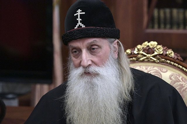 Митрополит Корнилий советует не сбривать бороды, чтобы не стать геями