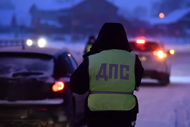 Появилось видеозапись начала драки сотрудников Василеостровского отдела полиции