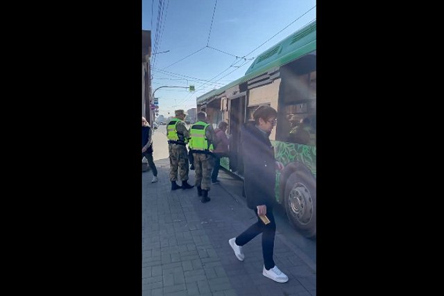 В Челябинске к борьбе с «зайцами» привлекли «военизированных» дружинников