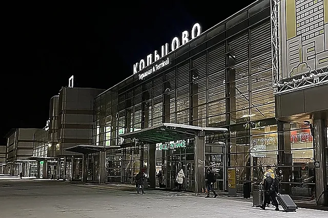 Силовики прокомментировали ситуацию со свердловчанкой, которую якобы задержали в аэропорту с ребёнком