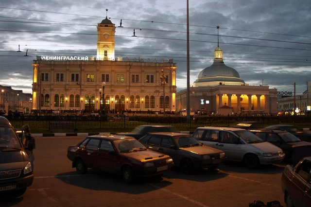 Общественники трижды пронесли гранату на Ленинградский вокзал