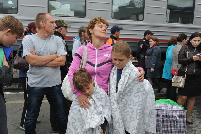 Из Мариуполя пустили поезд в Севастополь