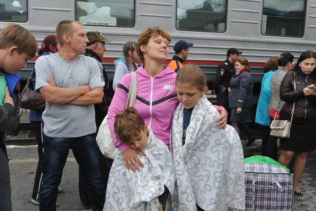 Из Мариуполя пустили поезд в Севастополь