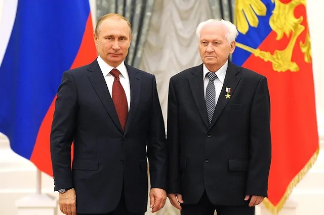 Звания «Герой Труда России» удостоился первый свердловчанин