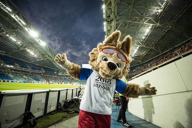 Екатеринбуржцы начали активно скупать символику ЧМ-2018