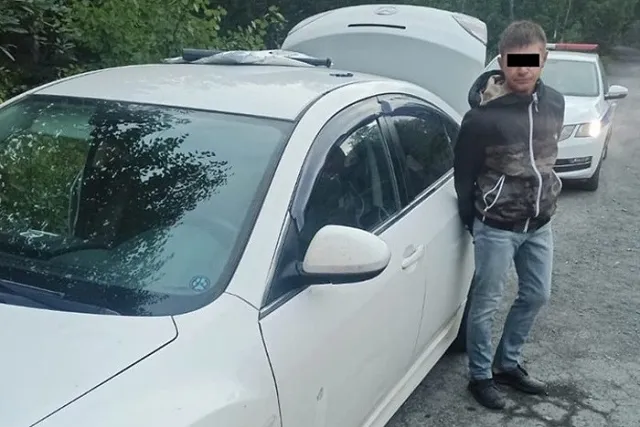 В Екатеринбурге лихач на «Мазде» показал сотрудникам ГИБДД настоящий «триатлон»