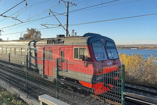 В Каменске-Уральском поезд сбил насмерть 17-летнюю девушку