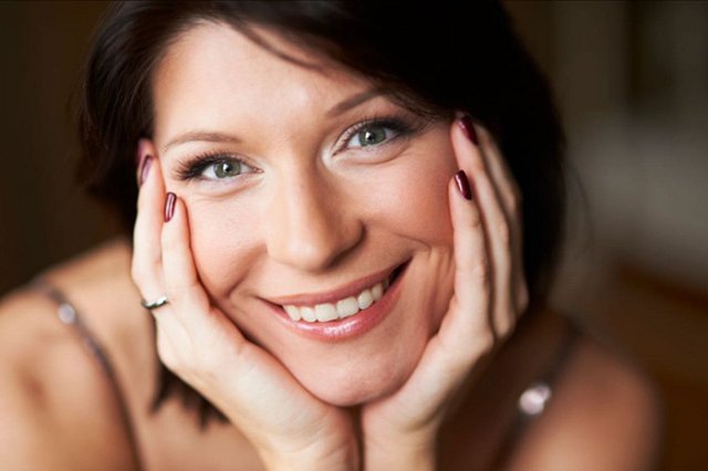 «Конкуренция в кино страшная». Звезда сериала «Воронины» рассказала о зарплатах российских актеров