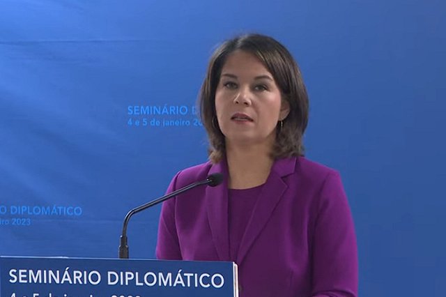 Германия раскритиковала предложение РФ о рождественском перемирии на Украине