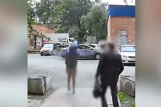 Стала известна личность женщины, которая выпала из окна в Екатеринбурге