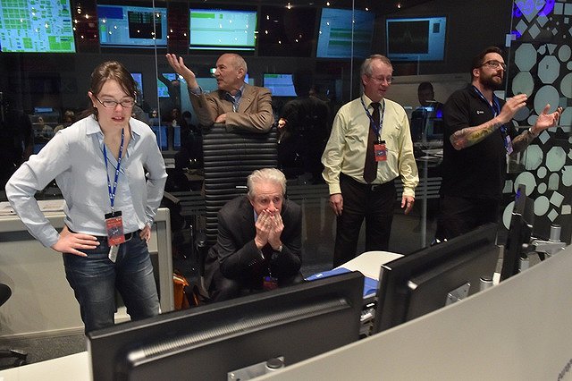 Ученые из миссии «Розетта» сделали выручку интернет-магазину рубашек