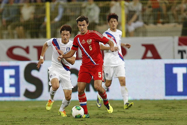 ФК «Урал» арендовал у «Зенита» Александра Рязанцева