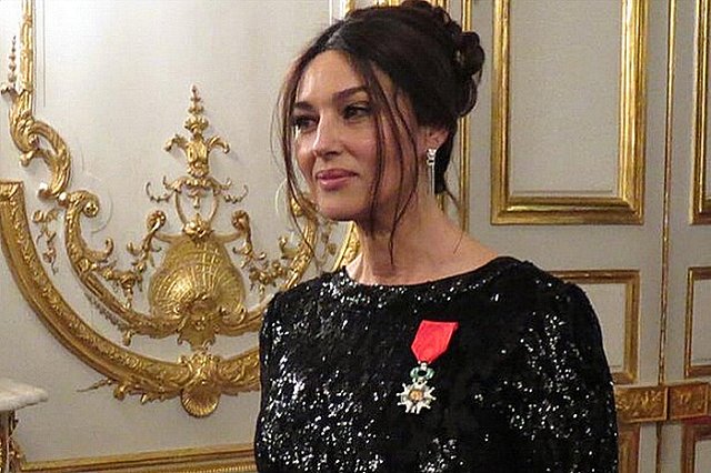 Моника Беллуччи стала кавалером ордена Почетного легиона
