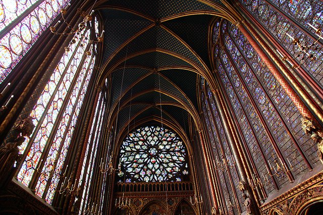 В Музеях Московского Кремля покажут средневековые реликвии Сент-Шапель