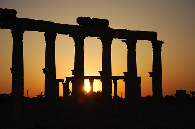 СМИ узнали о тяжелом ранении российского генерала в боях за Пальмиру