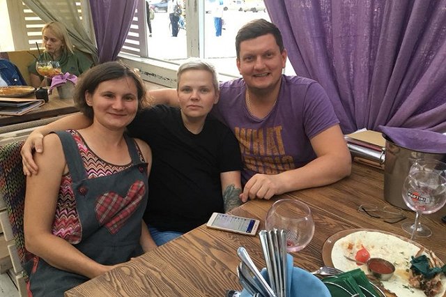 Взявшая мужское имя Юлия Савиновских сменила фамилию