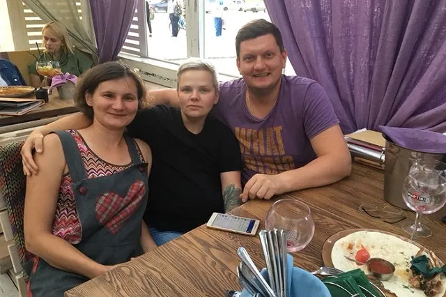 Взявшая мужское имя Юлия Савиновских сменила фамилию