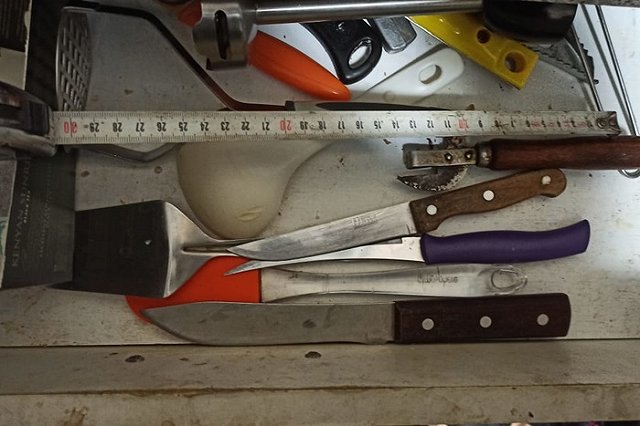 В Свердловской области мужчина убил знакомого, который пытался задушить его дочь