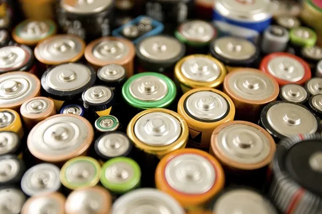 Демеркуризация Екатеринбурга или куда сдать батарейки и ртутные лампы